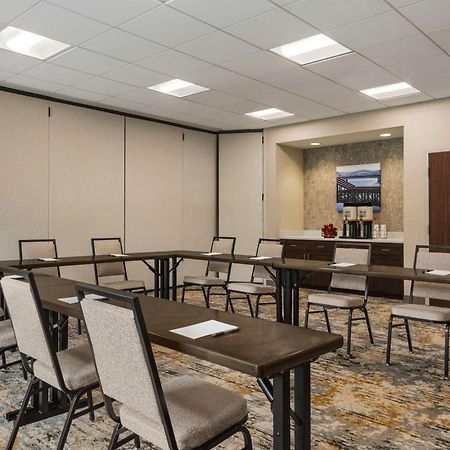 هامبتون إن أند سويتس بيتسبورج واترفرونت ويست هومستيد West Homestead المظهر الخارجي الصورة